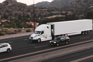 How Much Can You Get From an 18-Wheeler Accident Claim